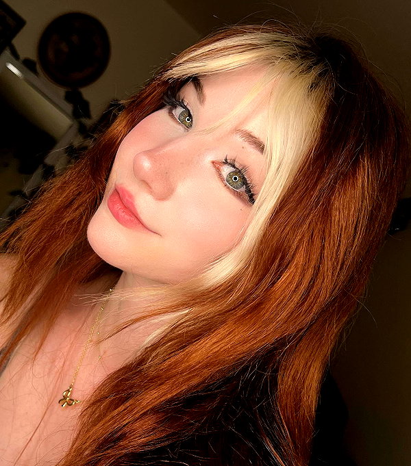 danielle.mercedie instagram image archive image