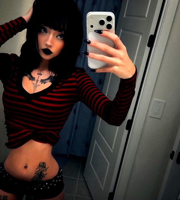 Archived image from @deadangelfiles on Instagram