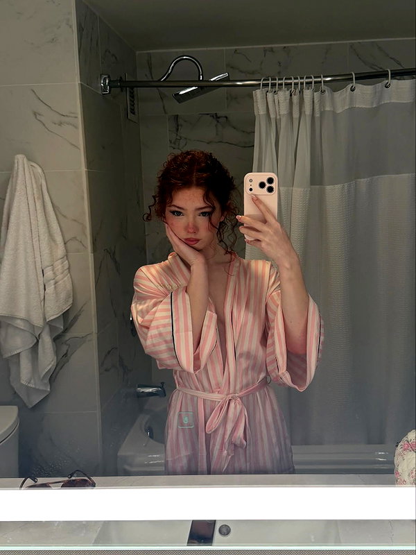 livia._.paige instagram image archive image