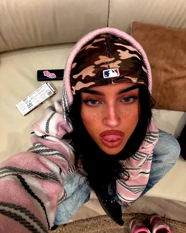 ellachristo instagram image archive image