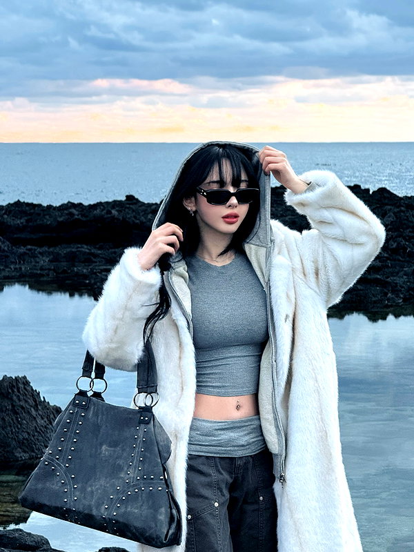 yuna_1_27 instagram image archive image
