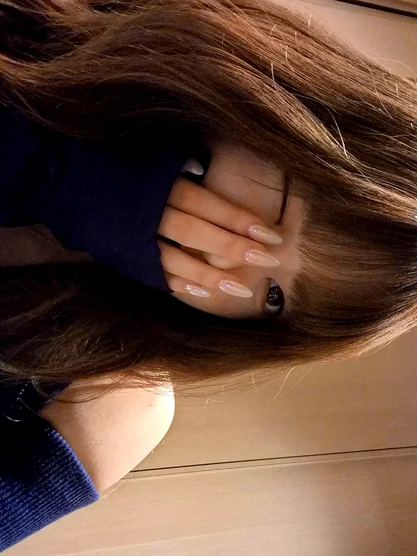 hhh.e_c.v instagram image archive image