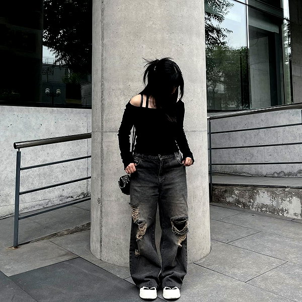 connie.01j instagram image archive image