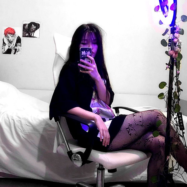 glowmoonshorty instagram image archive image