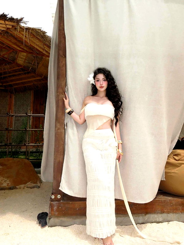 lyhythuedoxinh instagram image archive image