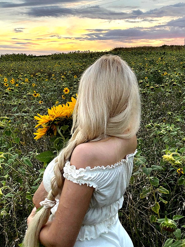 Archived image from @ssarnvd on Instagram