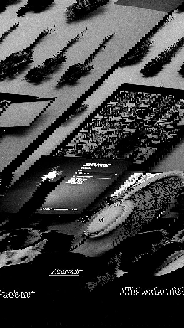 nikkibitez nikkibitez archive image