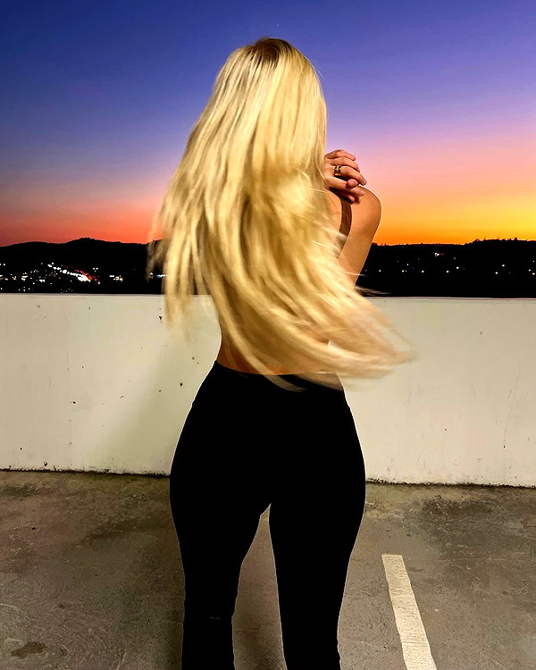 allie_dunn instagram image archive image