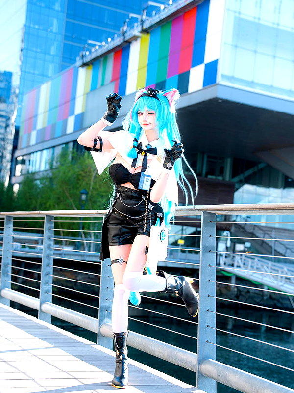 xier_cos instagram image archive image
