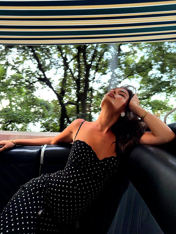 oliviaphillipps instagram image archive image