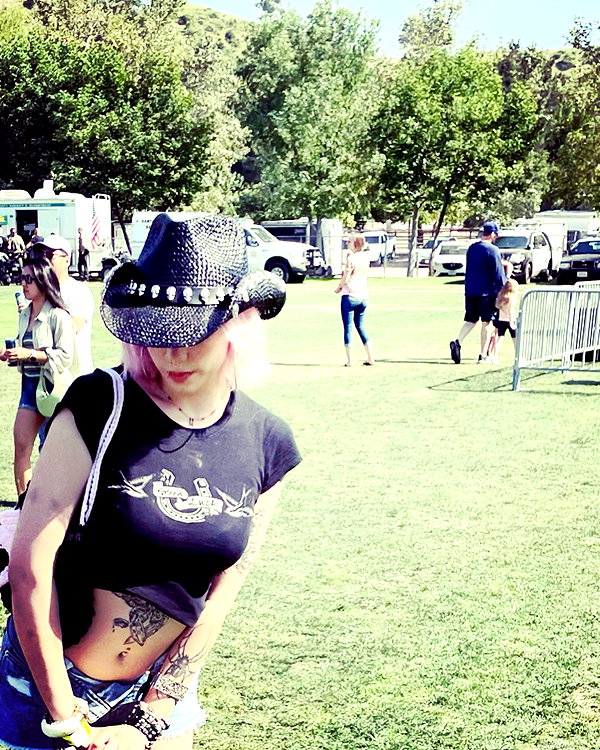 haileylayfield instagram image archive image
