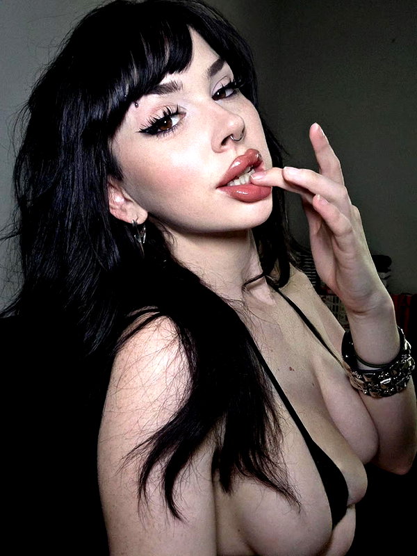 rixiadigivolved archive image