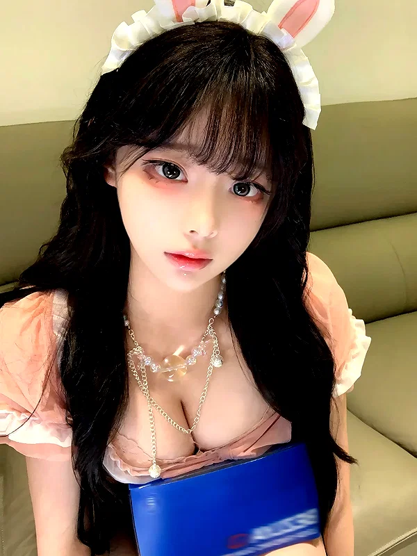 yingyinng_ instagram image archive image