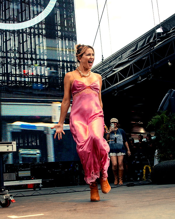 katehudson instagram image archive image