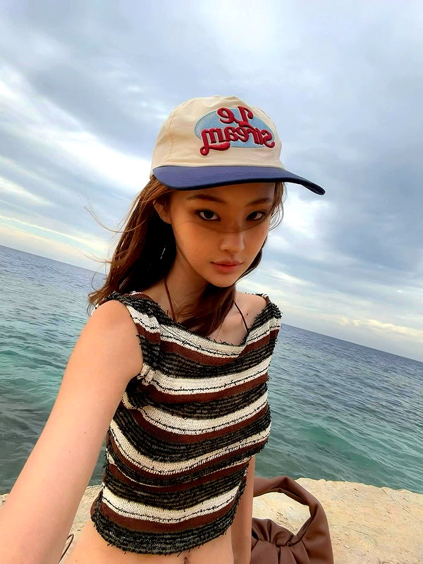 ll.lu1s instagram image archive image