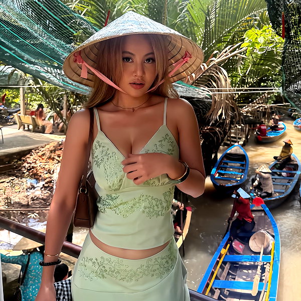lyhythuedoxinh instagram image archive image