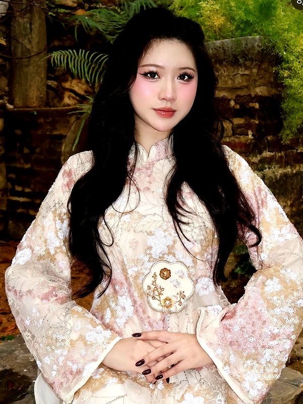 lyhythuedoxinh instagram image archive image