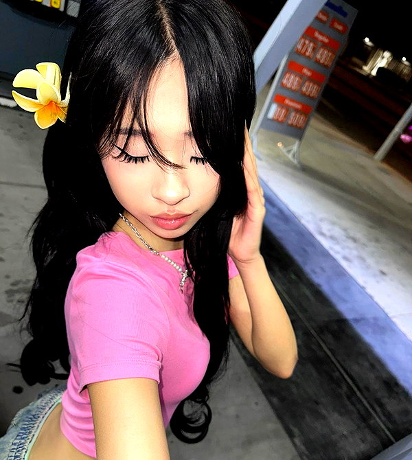 princessamelia_official instagram image archive image