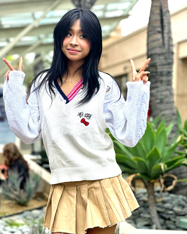 princessamelia_official instagram image archive image