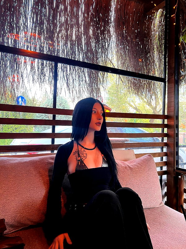 madamist_ instagram image archive image