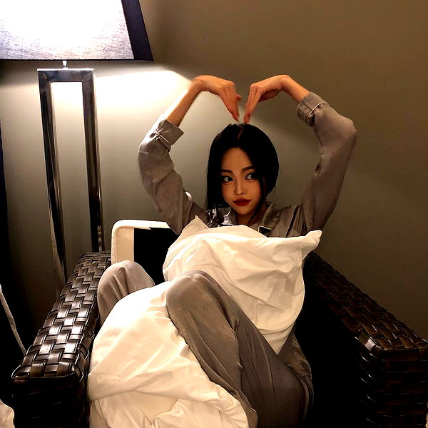 daxbin instagram image archive image