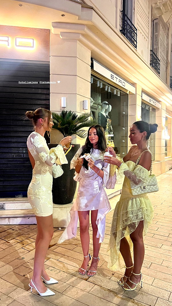 zoeliss instagram image archive image