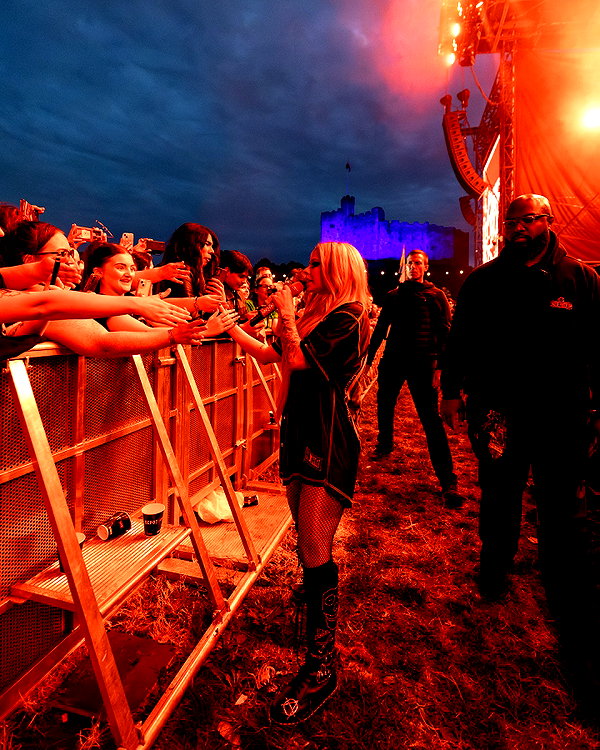avrillavigne instagram image archive image