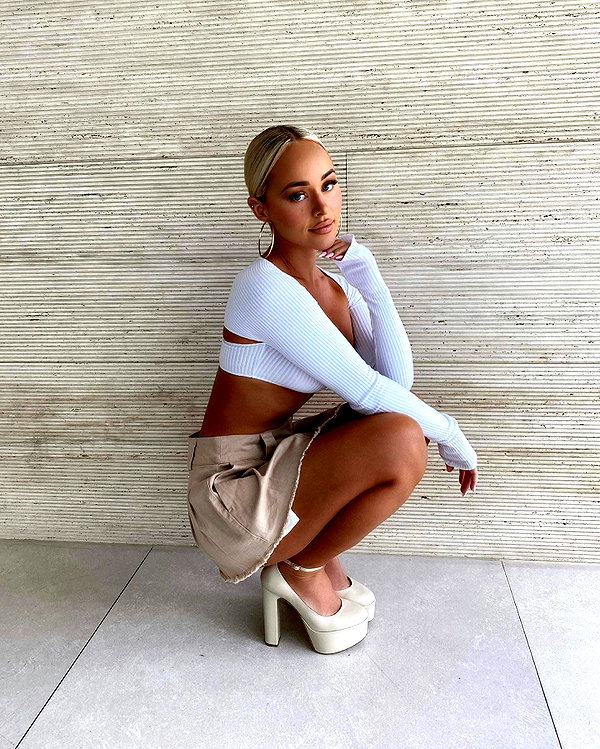 allieauton instagram image archive image