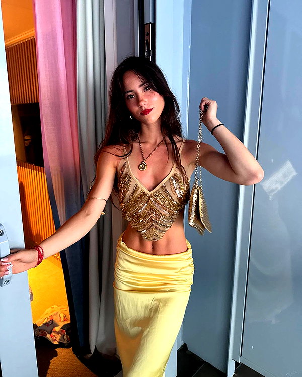 katelynernst3 instagram image archive image