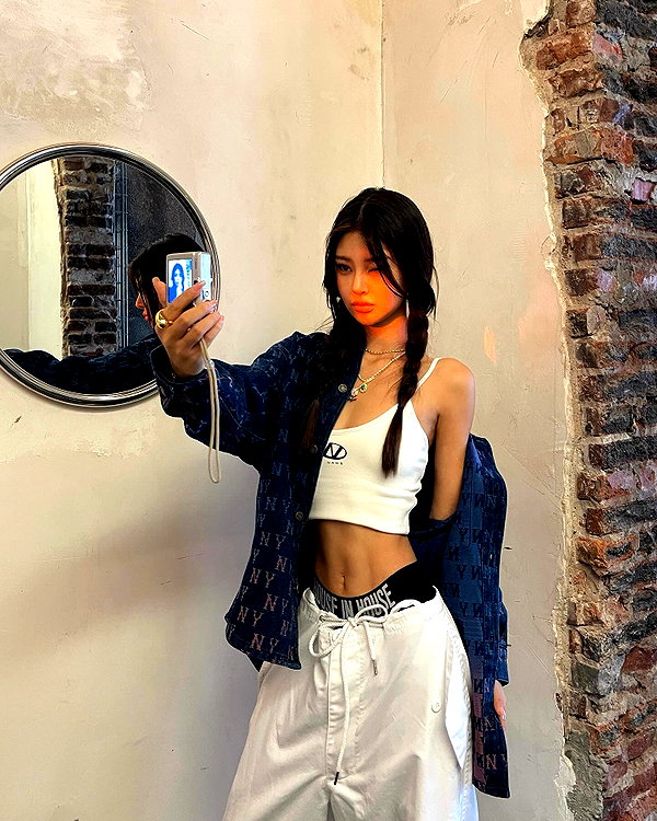 ll.lu1s instagram image archive image