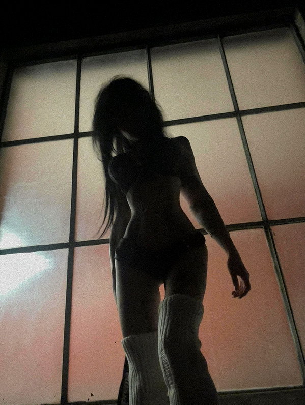 zommmbri instagram image archive image