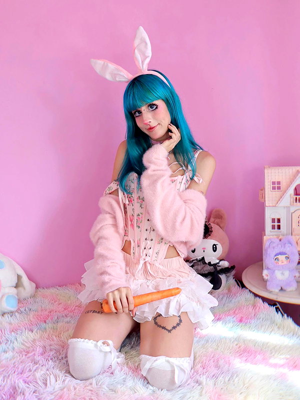 jadelaverne instagram image archive image