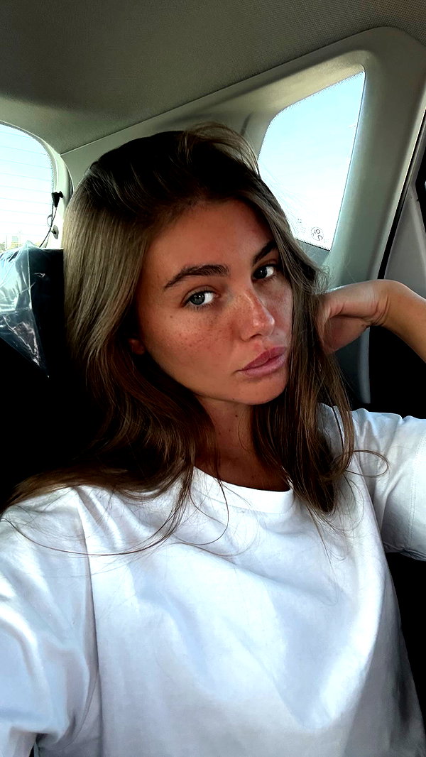 daniella_zeldis instagram image archive image