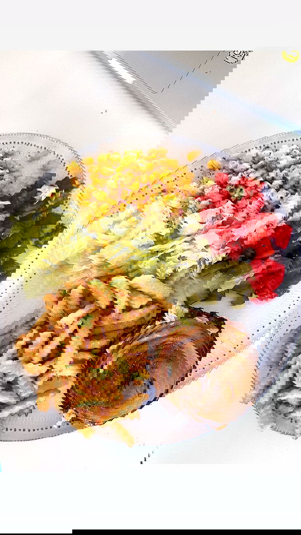 elianachetrit elianachetrit archive image