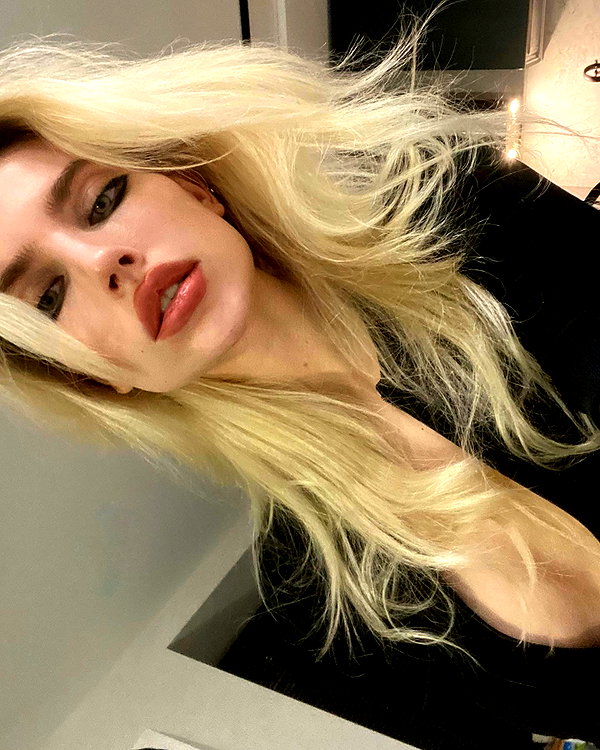 anya4everr instagram image archive image