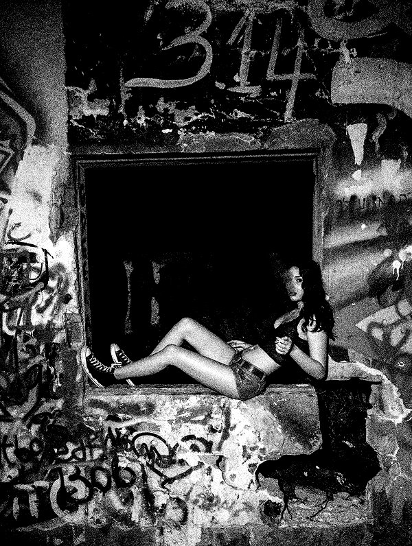 shai_landau_ instagram image archive image