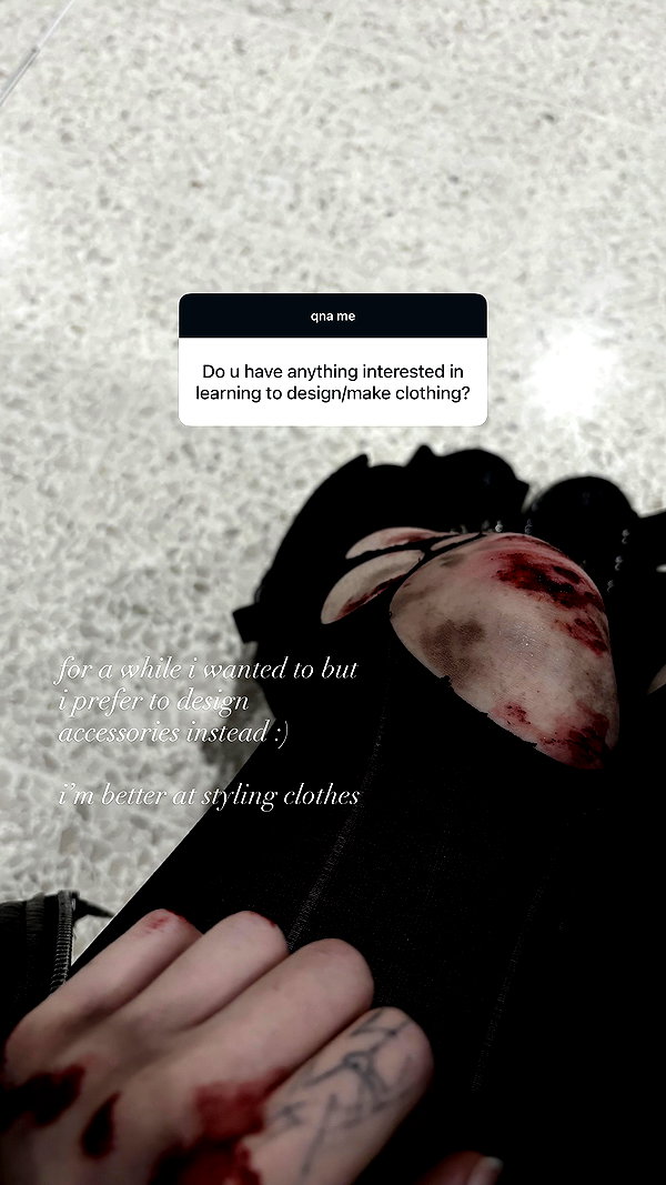 Archived image from @v4.nnas on Instagram