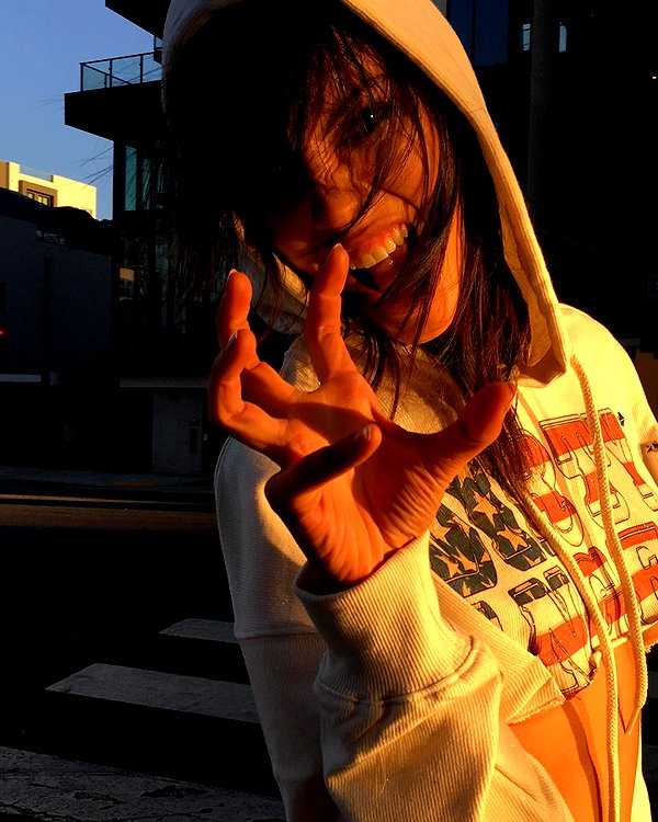 leonanaomii instagram image archive image
