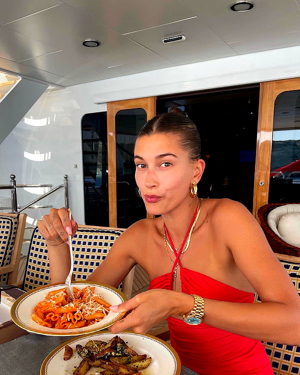 haileybieber instagram image archive image