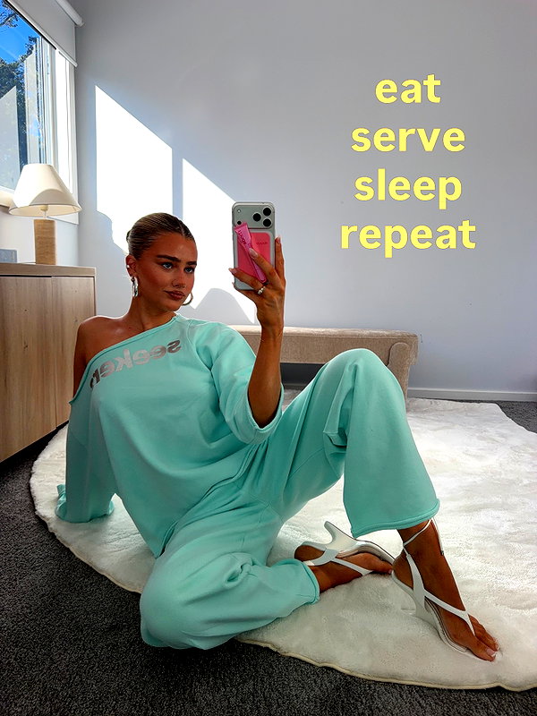 sophadophaa_ instagram image archive image