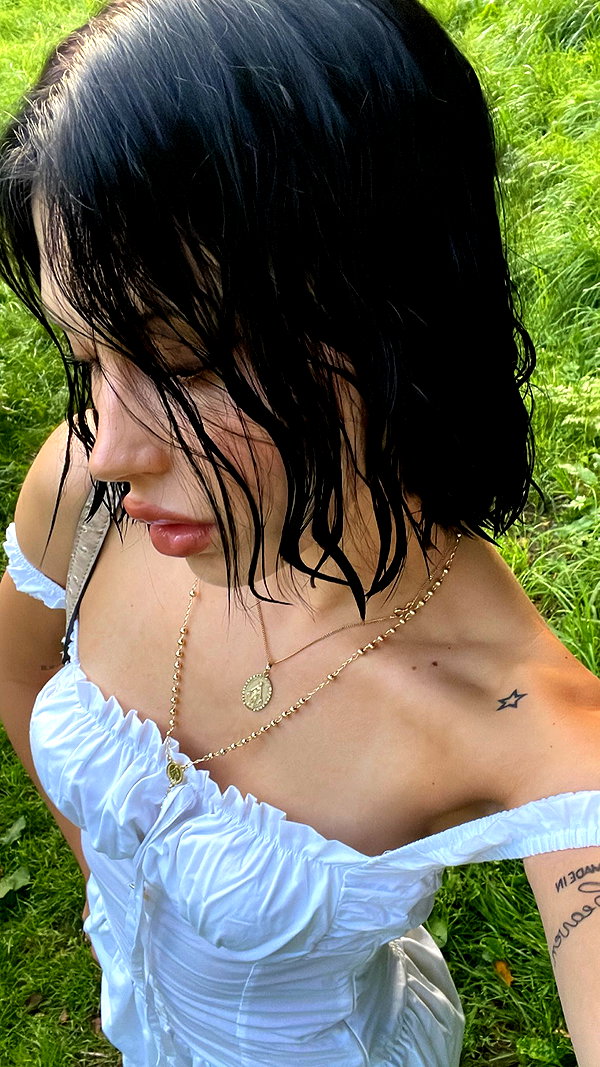 karolinaawasik archive image