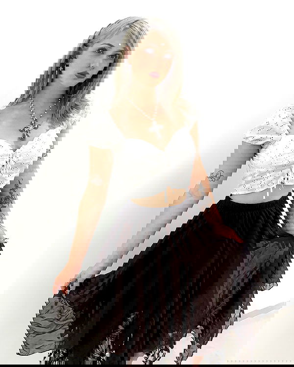 naia_gg naia_gg archive image