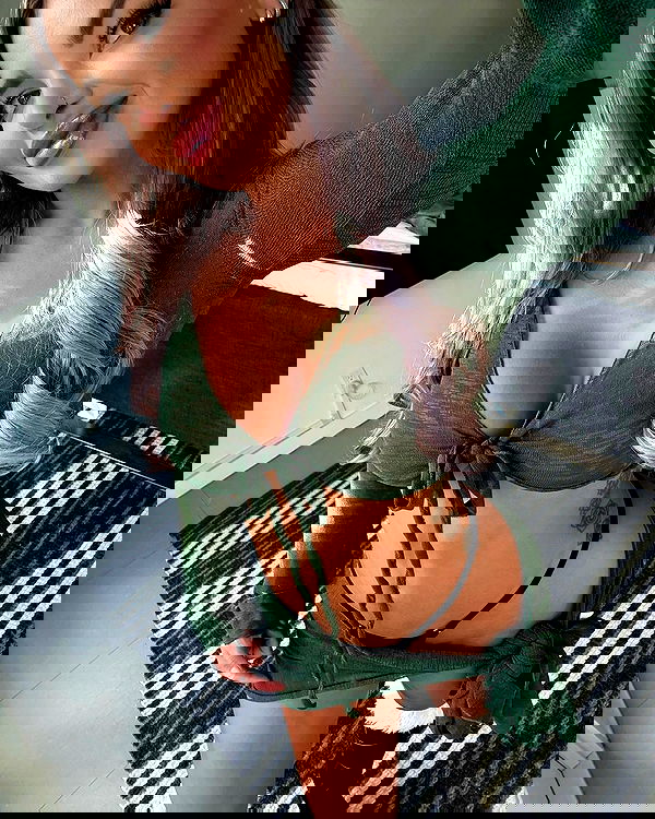 itshayleydavies itshayleydavies archive image