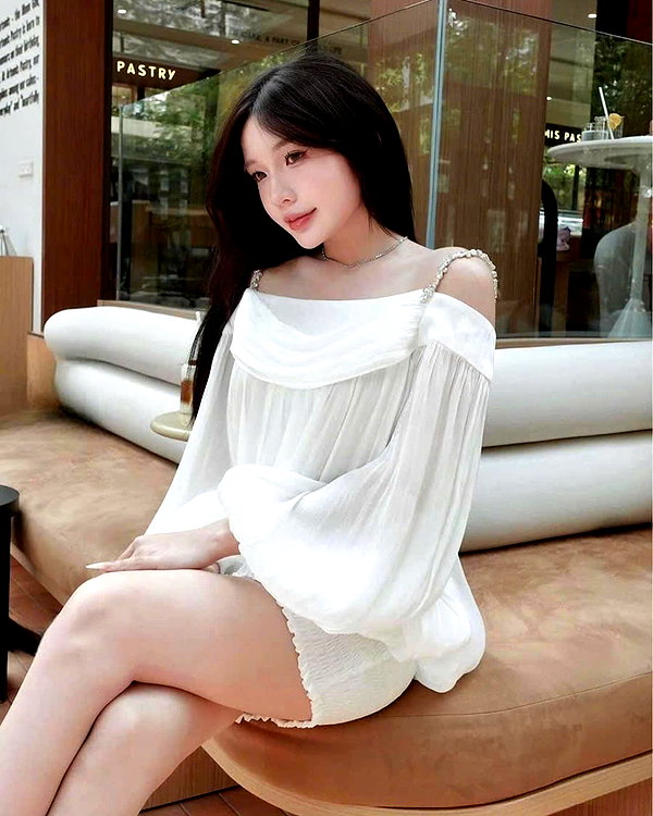 lyhythuedoxinh instagram image archive image