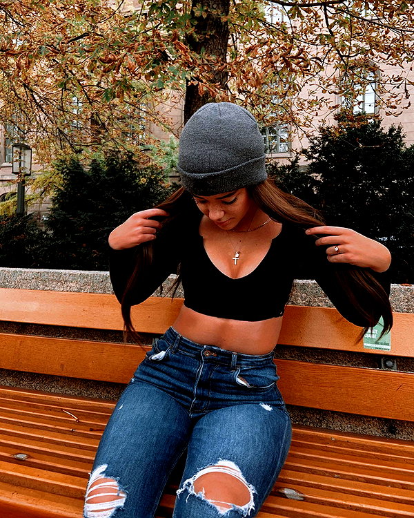 vanessa.rhd instagram image archive image