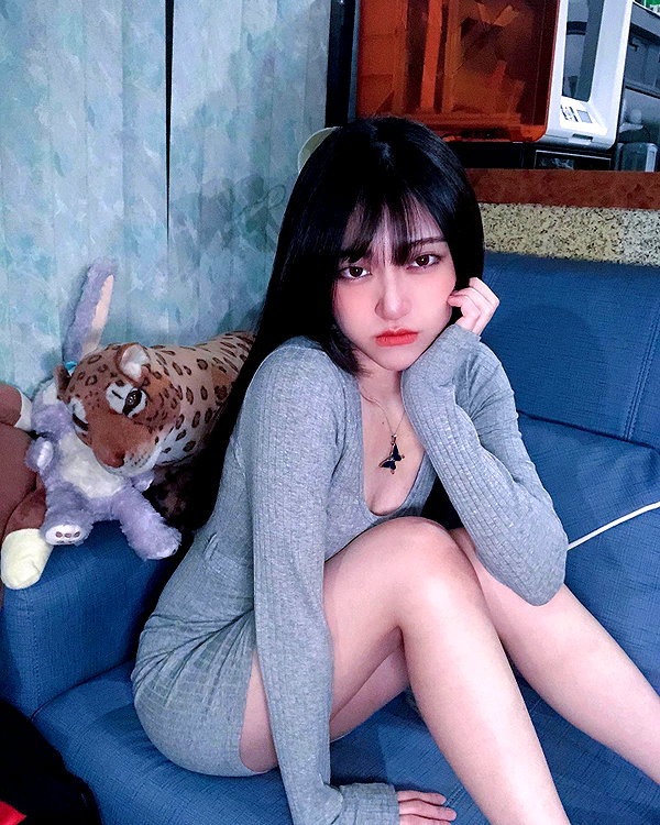 ge.more_x instagram image archive image