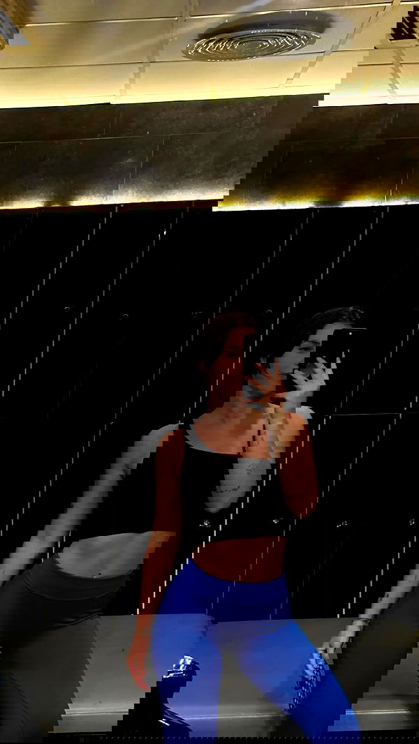 rebeccaschez rebeccaschez archive image