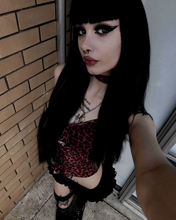 livindeadyaz instagram image archive image