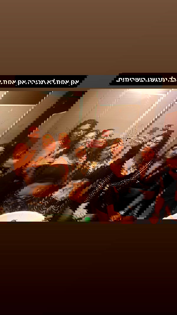 strawberryshanz strawberryshanz archive image