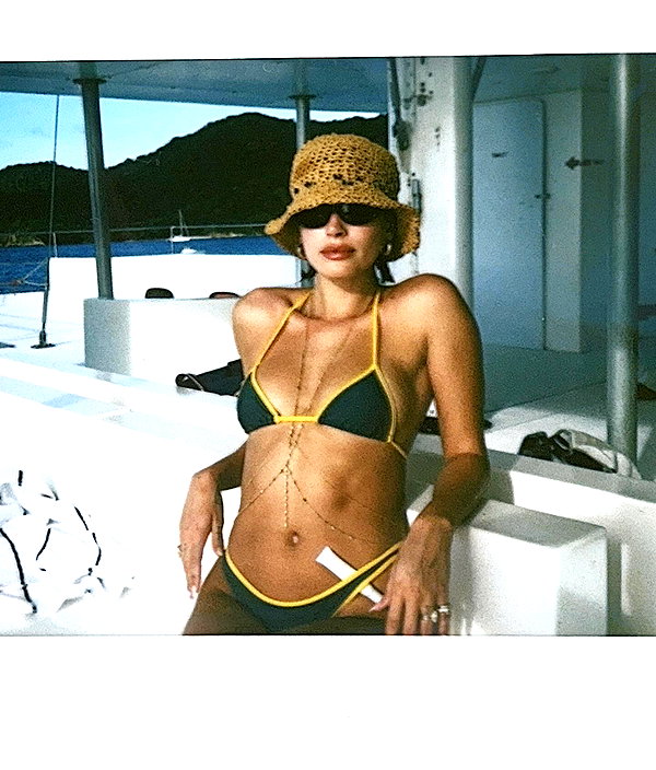 haileybieber instagram image archive image